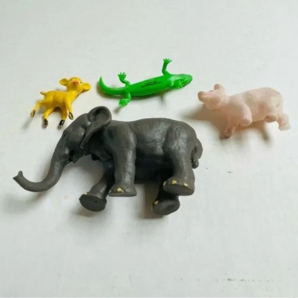 Assorted Animals Elephant Bambie Deer‎ Pink Pig Green Geico Educational Toys